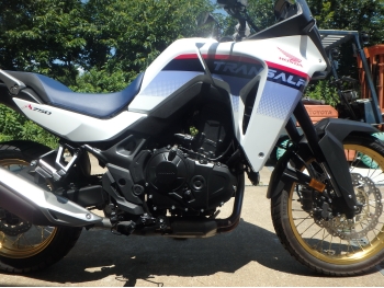 Заказать из Японии мотоцикл Honda XL750 Transalp 2023 фото 13
