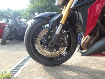     Suzuki GSX-S1000 2015  12