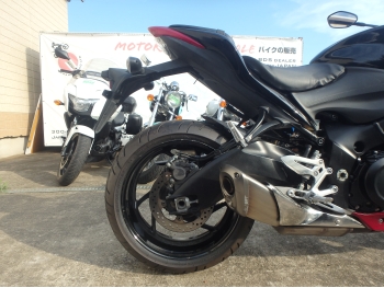     Suzuki GSX-S1000 2015  15