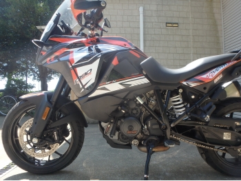     KTM 1090 Adventure R 2017  13