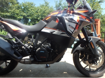    KTM 1090 Adventure R 2017  16
