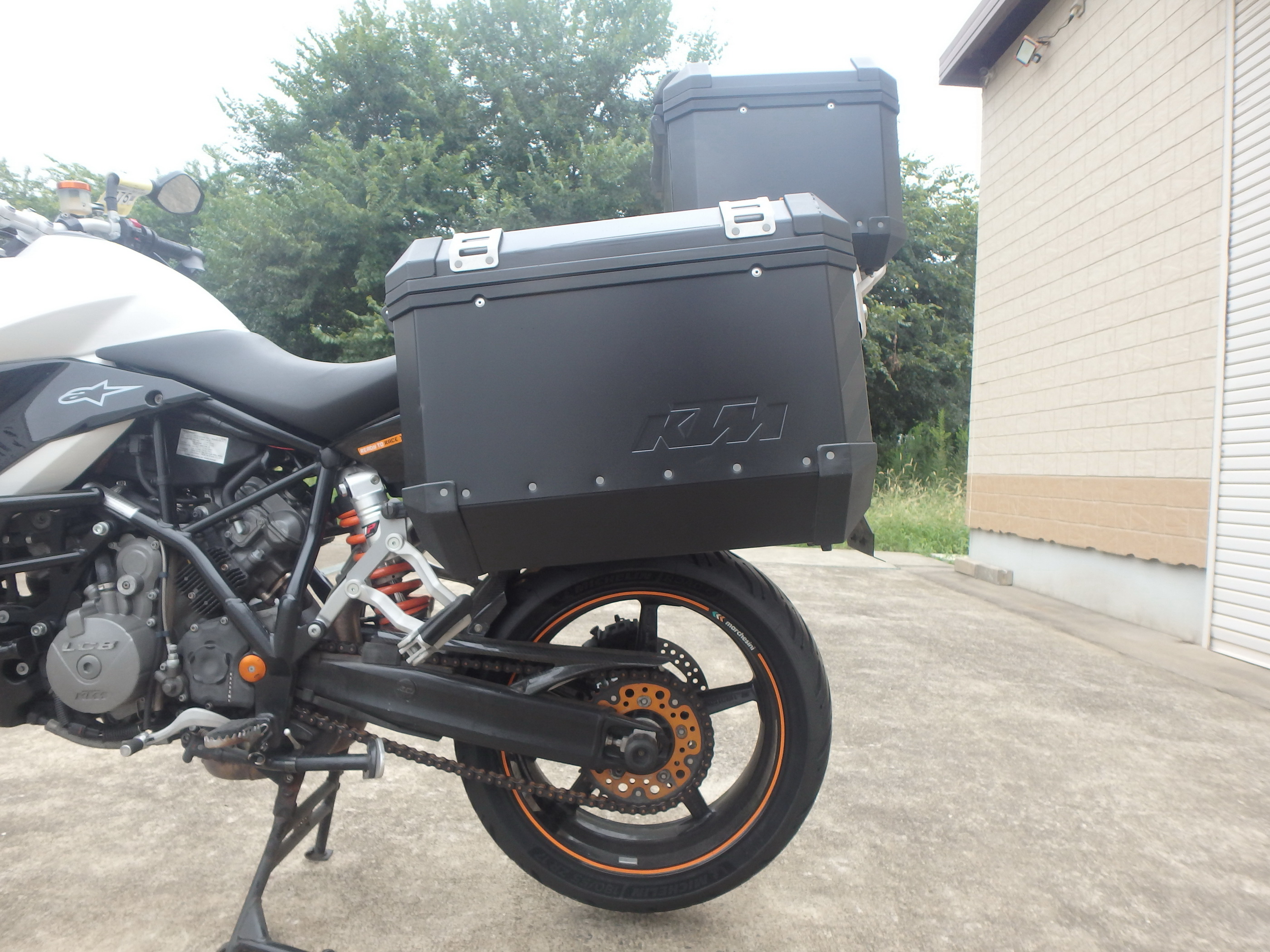 Купить мотоцикл KTM 990 Supermoto T 2012 фото 16