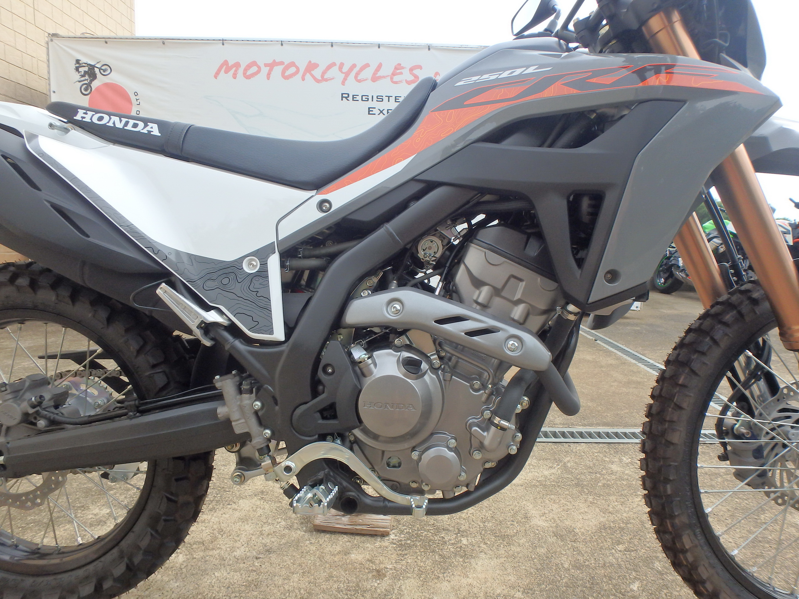 Купить мотоцикл Honda CRF250L-2 ABS 2024 фото 18