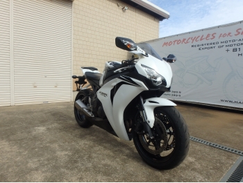     Honda CBR1000RR-2 2008  7