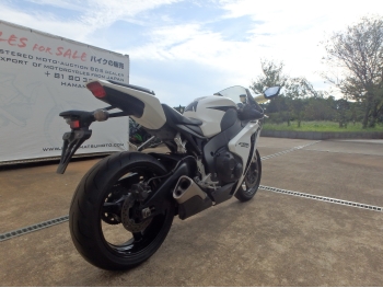     Honda CBR1000RR-2 2008  9
