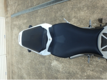     Honda CBR1000RR-2 2008  23