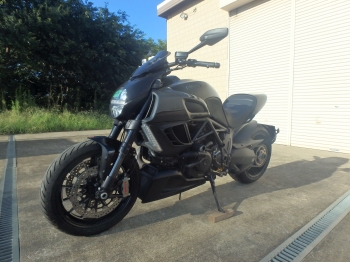     Ducati Diavel Dark 2012  13