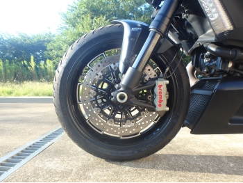    Ducati Diavel Dark 2012  14