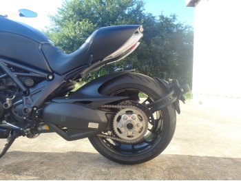     Ducati Diavel Dark 2012  16