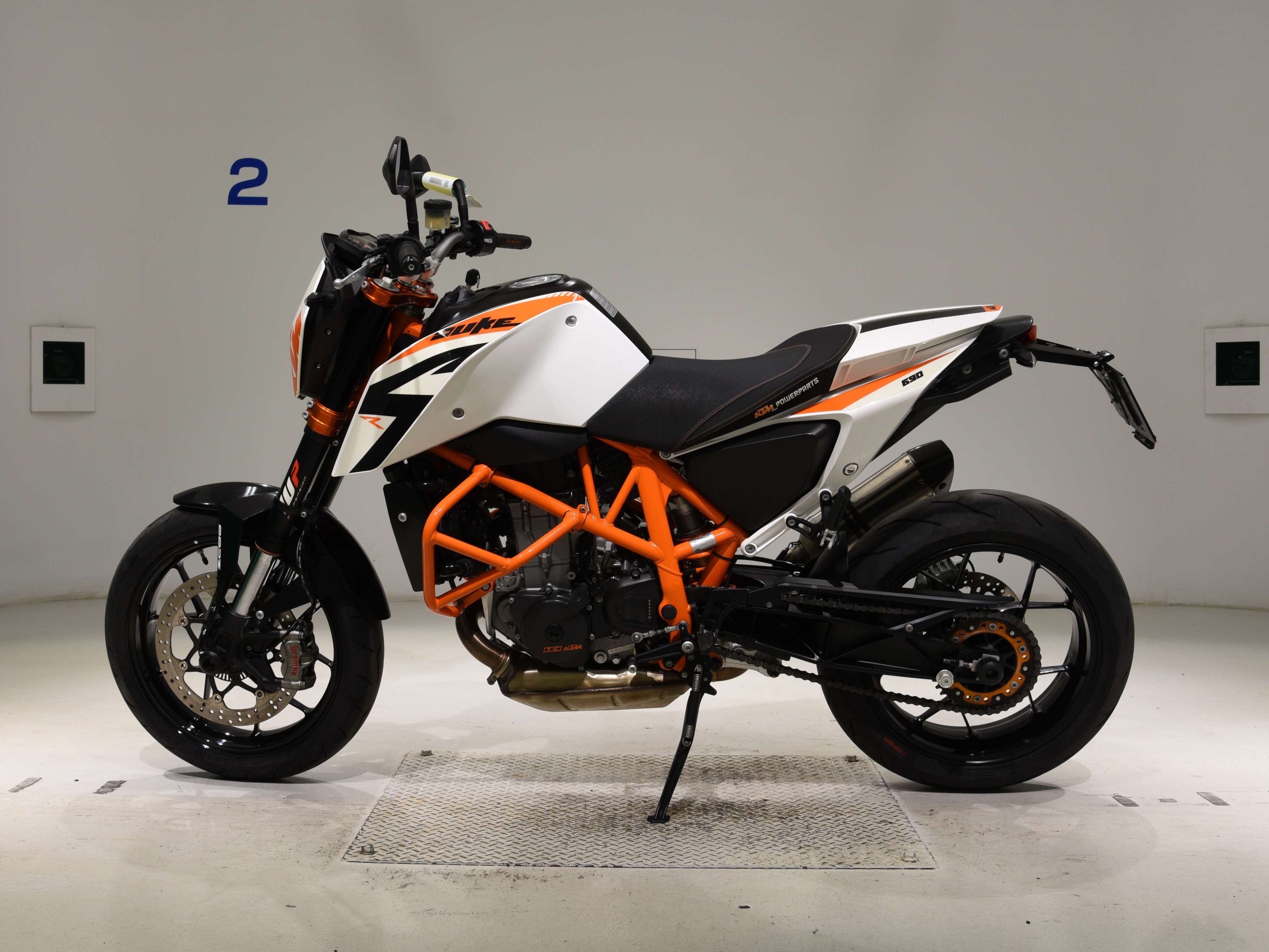 Купить мотоцикл KTM 690 Duke R 2014 фото 1