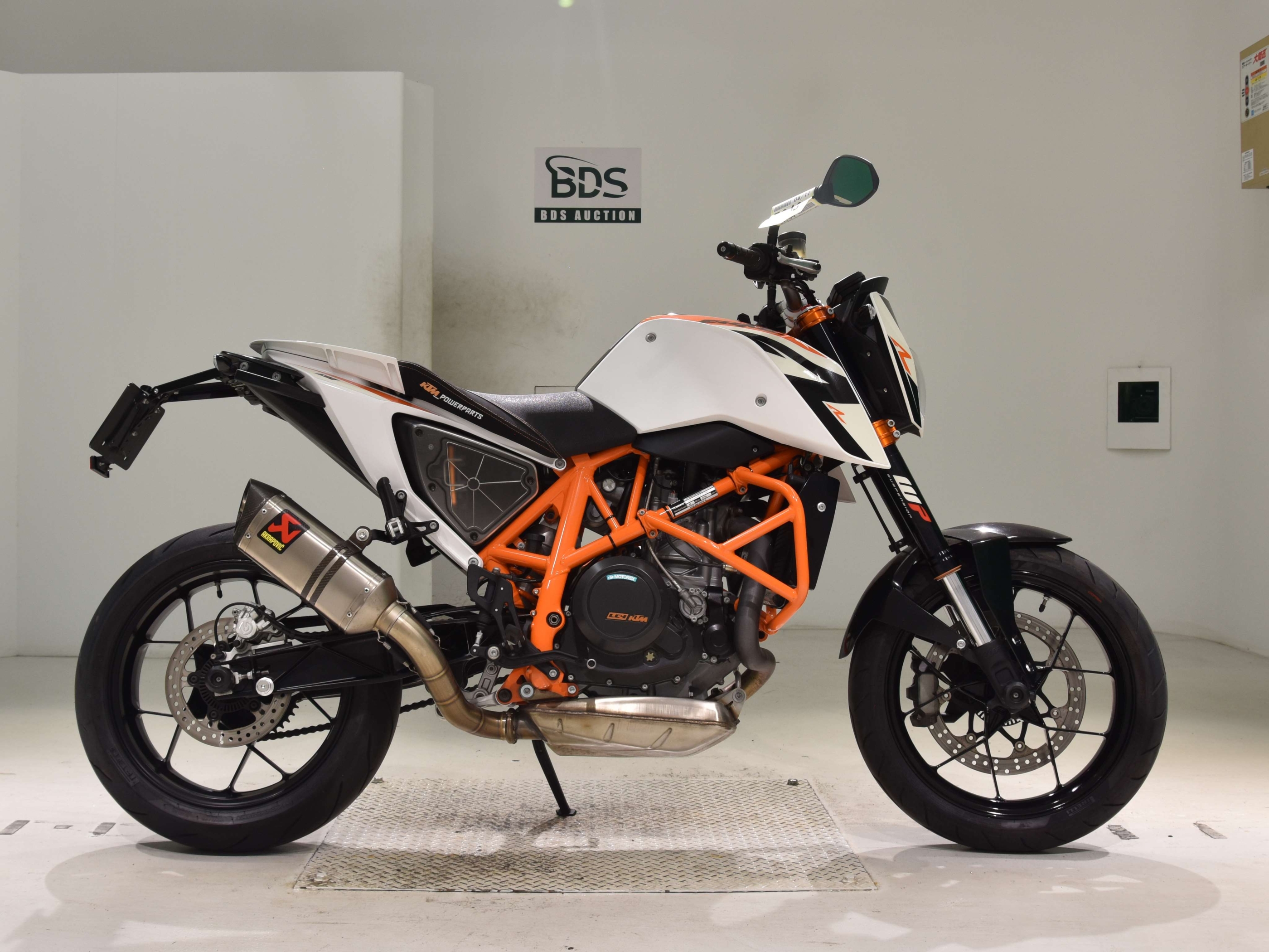 Купить мотоцикл KTM 690 Duke R 2014 фото 2