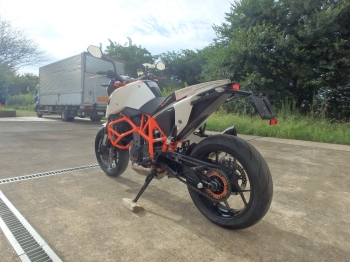     KTM 690 Duke R 2014  11