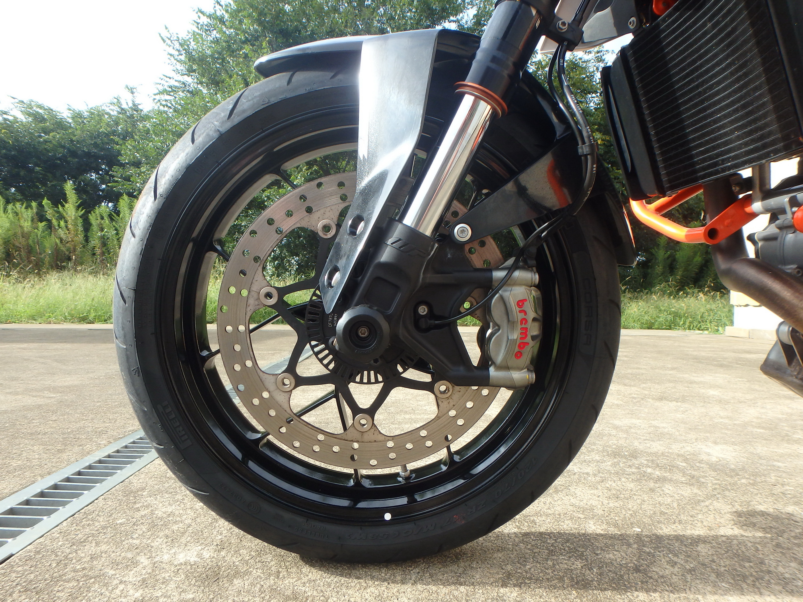 Купить мотоцикл KTM 690 Duke R 2014 фото 14