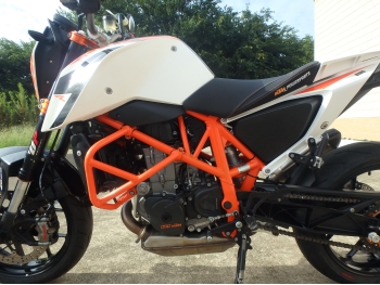     KTM 690 Duke R 2014  15