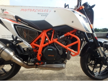     KTM 690 Duke R 2014  18