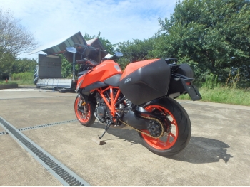     KTM 1290 Super Duke GT 2018  11