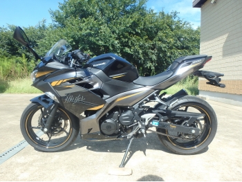     Kawasaki Ninja400-2 2022  12