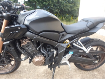     Honda CB650R 2022  15