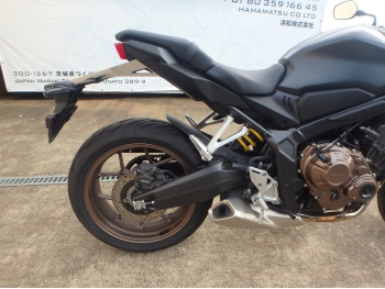     Honda CB650R 2022  17