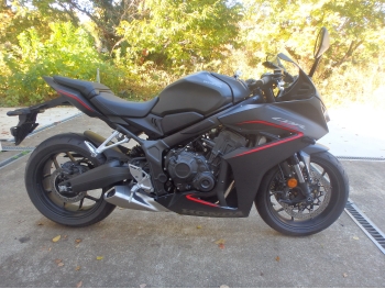�������� �� ������ �������� Honda CBR650R-2 2024 ���� 3