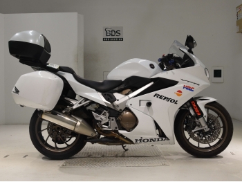 �������� �� ������ �������� Honda VFR800F Interceptor 2015 ���� 2
