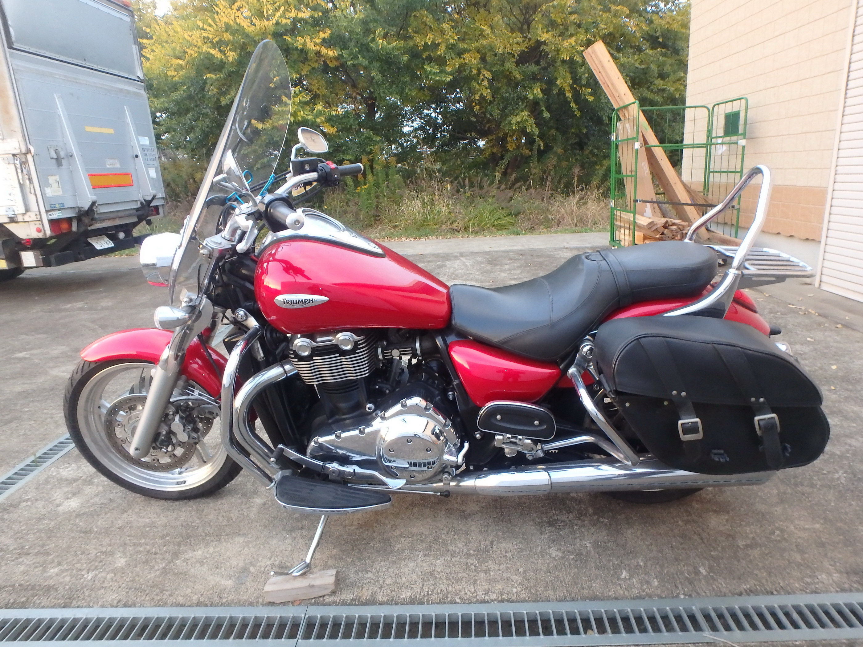 Купить мотоцикл Triumph Thunderbird 1600 ABS 2010 фото 12