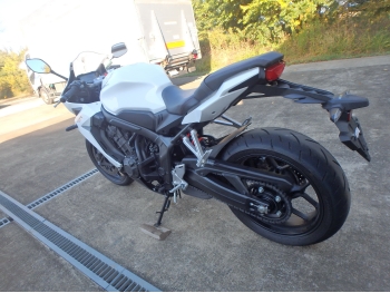�������� �� ������ �������� Honda CBR650R 2023 ���� 10