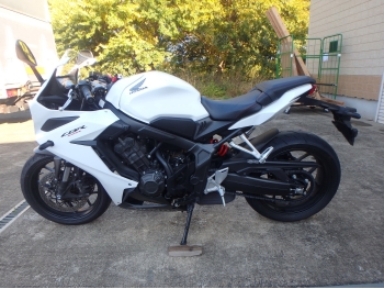 �������� �� ������ �������� Honda CBR650R 2023 ���� 11