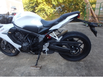 �������� �� ������ �������� Honda CBR650R 2023 ���� 15