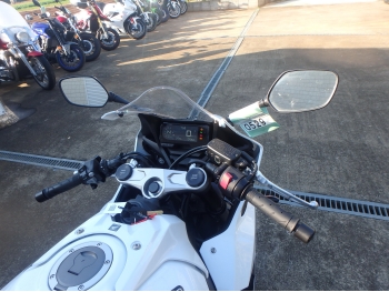 �������� �� ������ �������� Honda CBR650R 2023 ���� 20