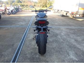 �������� �� ������ �������� Honda CB650R 2023 ���� 8