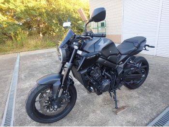 �������� �� ������ �������� Honda CB650R 2023 ���� 11