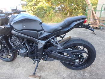 �������� �� ������ �������� Honda CB650R 2023 ���� 14