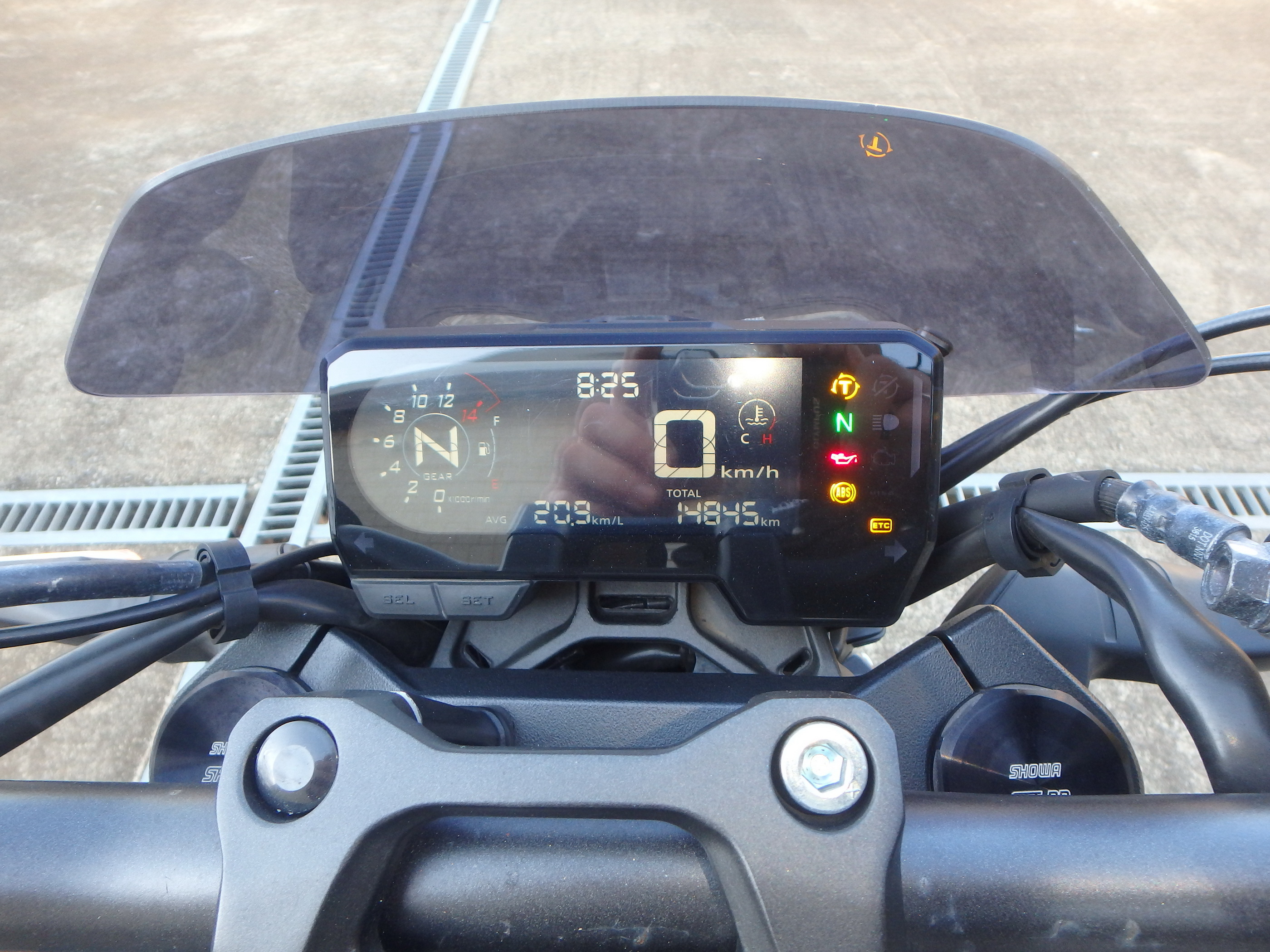 Купить мотоцикл Honda CB650R 2023 фото 18