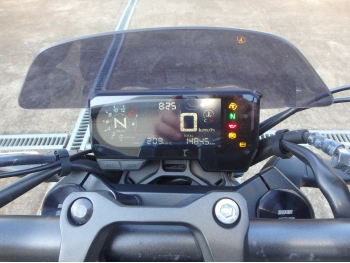 �������� �� ������ �������� Honda CB650R 2023 ���� 18