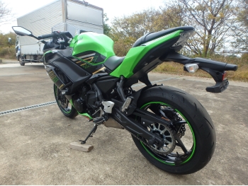 �������� �� ������ �������� Kawasaki Ninja650A 2020 ���� 11