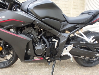 �������� �� ������ �������� Honda CBR650R-2E 2025 ���� 13