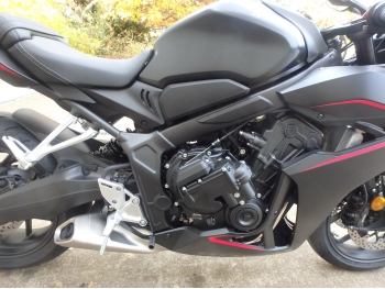 �������� �� ������ �������� Honda CBR650R-2E 2025 ���� 16