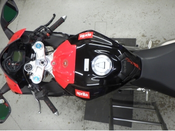 �������� �� ������ �������� Aprilia RSV-4 Factory 2009 ���� 3
