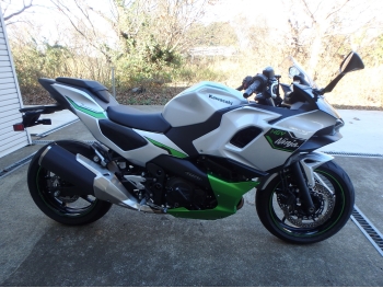 �������� �� ������ �������� Kawasaki Ninja7 Hybrid 2024 ���� 7