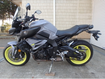 �������� �� ������ �������� Yamaha MT-10 / FZ-10 2017 ���� 10