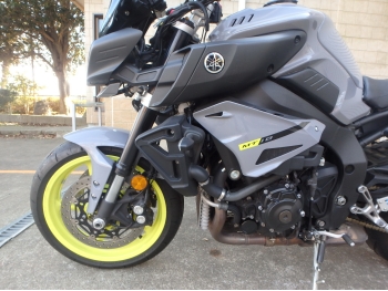 �������� �� ������ �������� Yamaha MT-10 / FZ-10 2017 ���� 12