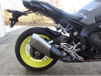 �������� �� ������ �������� Yamaha MT-10 / FZ-10 2017 ���� 15