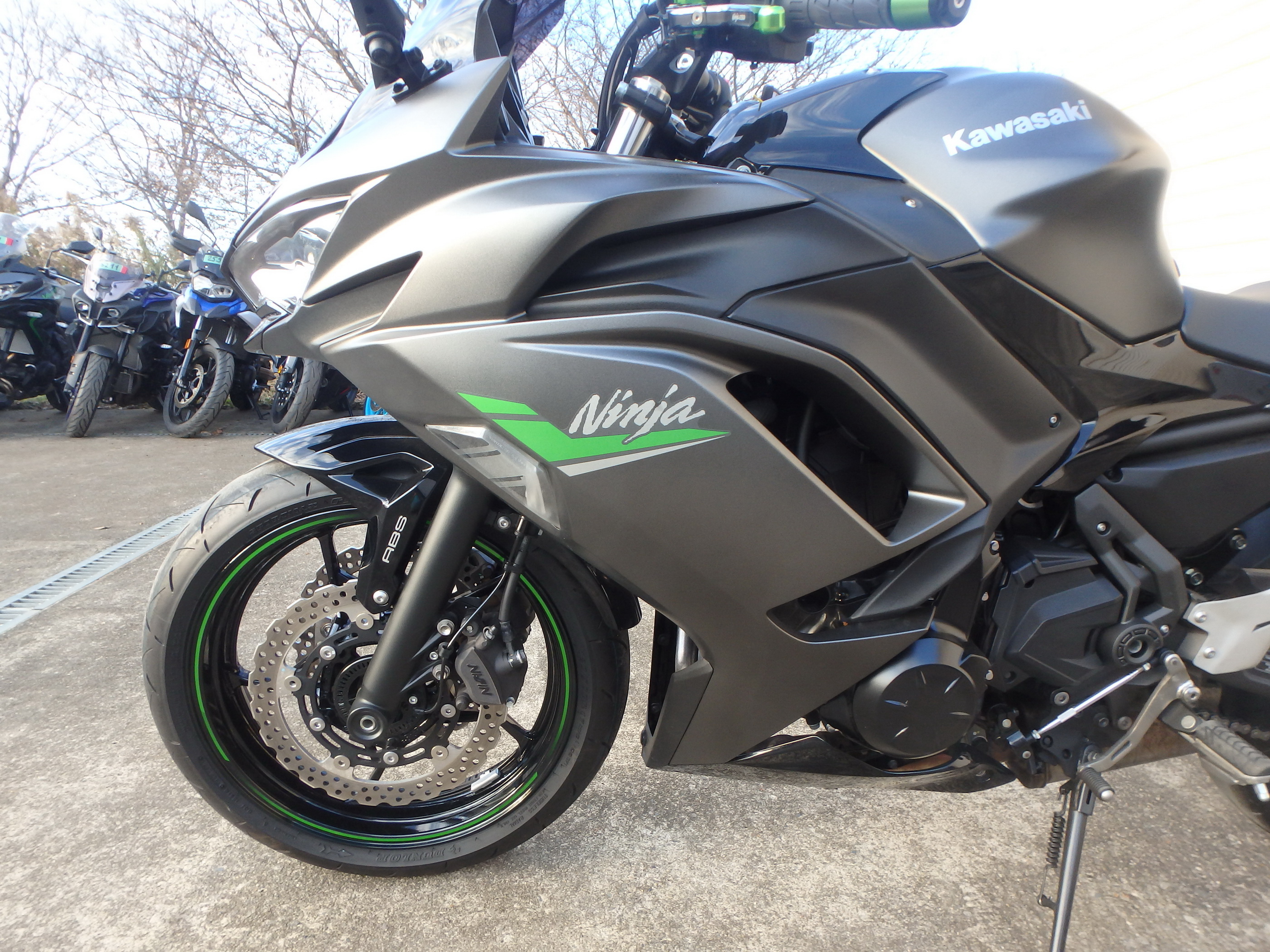 Купить мотоцикл Kawasaki Ninja650A 2024 фото 14