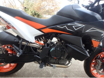 �������� �� ������ �������� KTM 890 SMT 2024 ���� 16