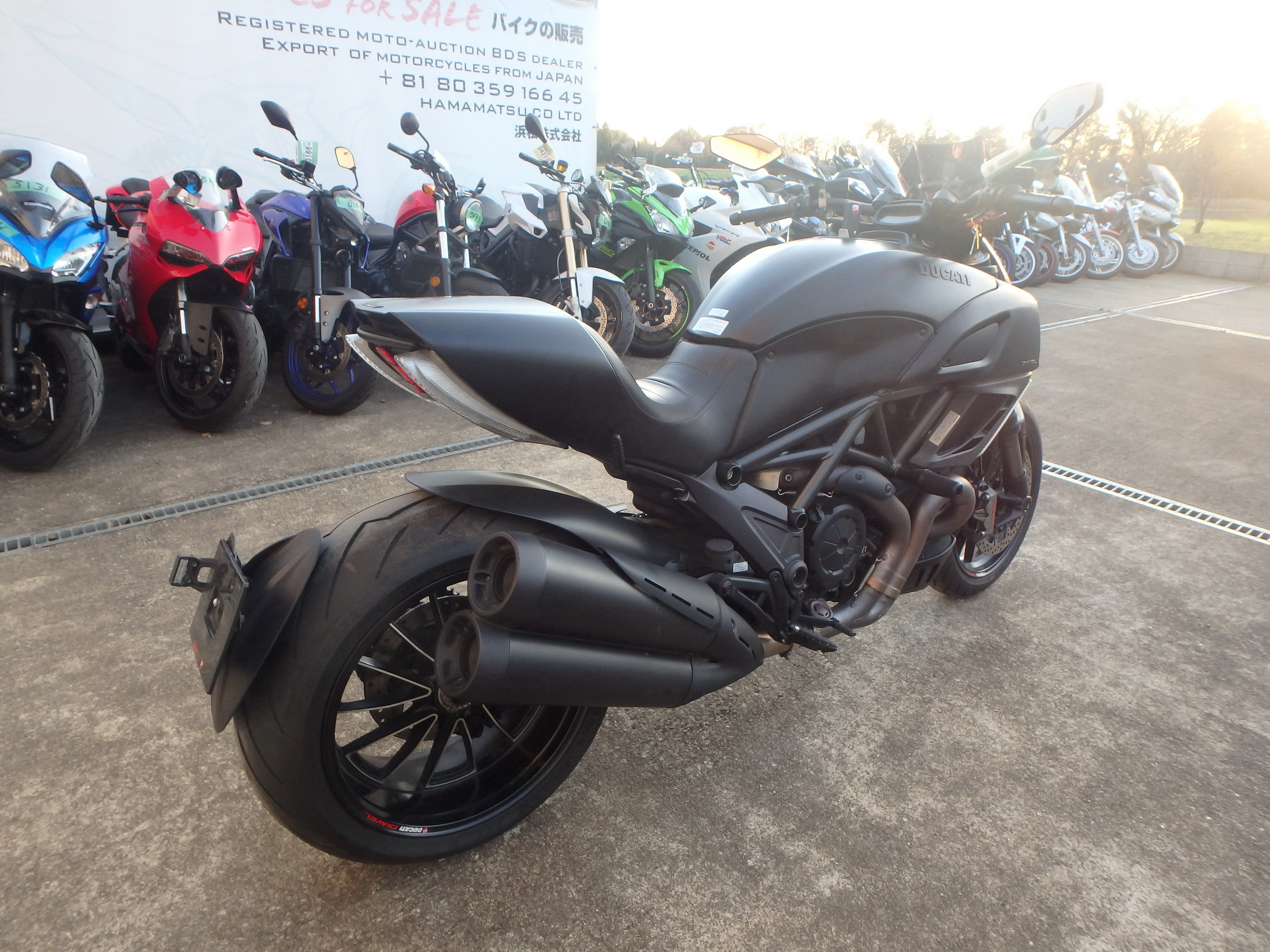Купить мотоцикл Ducati Diavel Dark 2013 фото 9