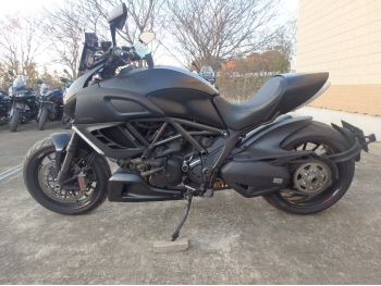 �������� �� ������ �������� Ducati Diavel Dark 2013 ���� 12