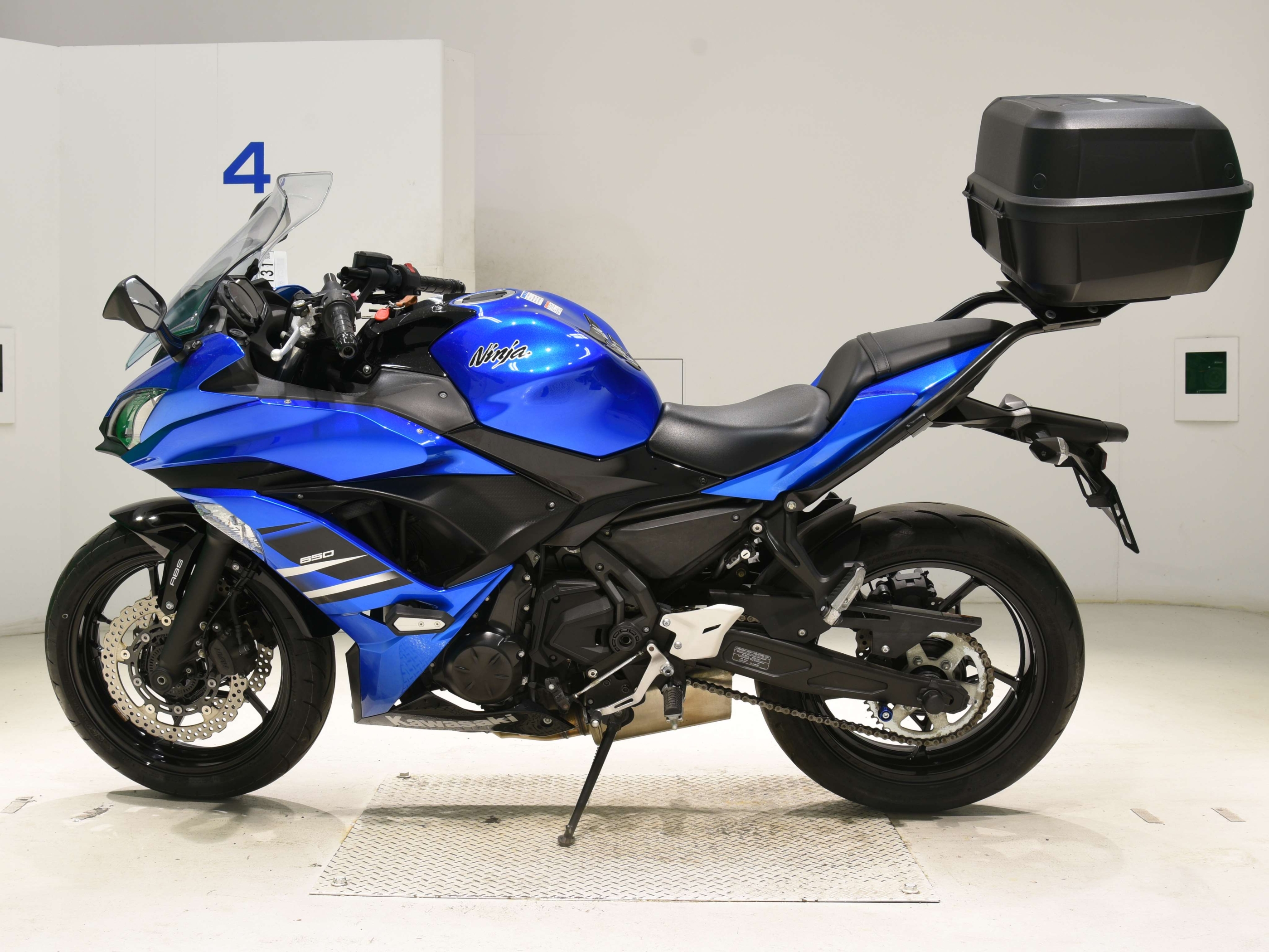 Купить мотоцикл Kawasaki Ninja650A 2018 фото 1
