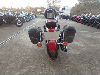     Yamaha XVS1100 DragStar Classic 2004  10