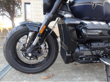 �������� �� ������ �������� Triumph Rocket III GT Storm 2024 ���� 12